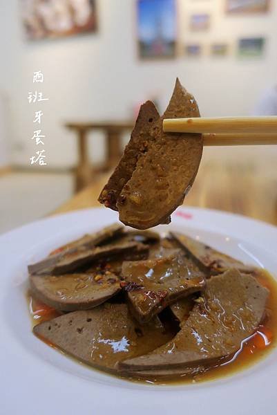 金榜拌麵 龍華店｜龜山庶民美食，龍華科技大學師生最愛～百元以