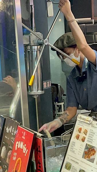 （台北CHURROS））吉那圈咖啡～現炸吉拿圈外酥內Ｑ！Ch
