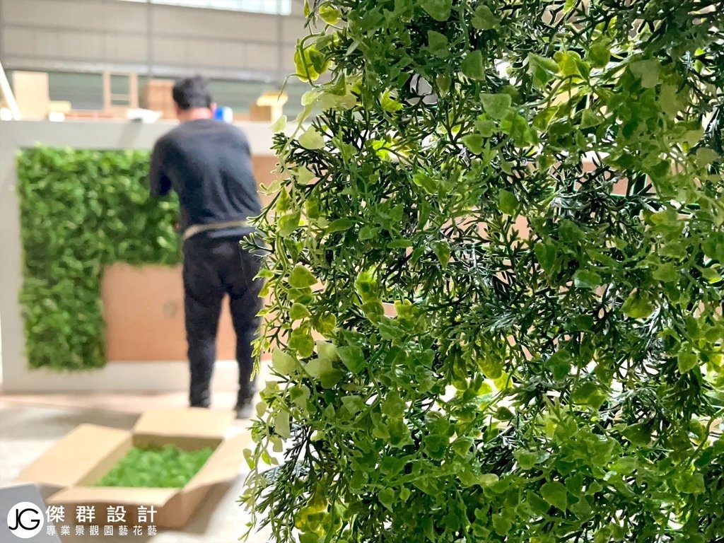 展覽設計施工佈置-花牆設計花牆DIY-仿真植物牆綠牆安裝陽台露台改造-戶外植生牆綠牆花牆景觀園藝花藝設計施工維護-戶外庭園造景規劃-台達電子大學企業就業博覽會-客廳辦公室賣場百貨展覽佈置-庭園庭院佈置-居家佈置-節慶活動佈置-室內植生牆綠牆花牆設計施工維護價格-生態牆-拍照牆打卡牆網美牆開店直播必備-吊頂人造花牆設計擬真花造景工法-植栽牆植物牆-屋頂綠化美化-diy草皮牆-商業空間室內造景-人造景觀施工造景佈置-訂製花藝作品擺飾拍攝道具空間設計-櫥窗設計-居家擺飾-花藝空間設計-台北廠商-傑群設計有限公司-Plantwall-Greenwall-VerticalGarden