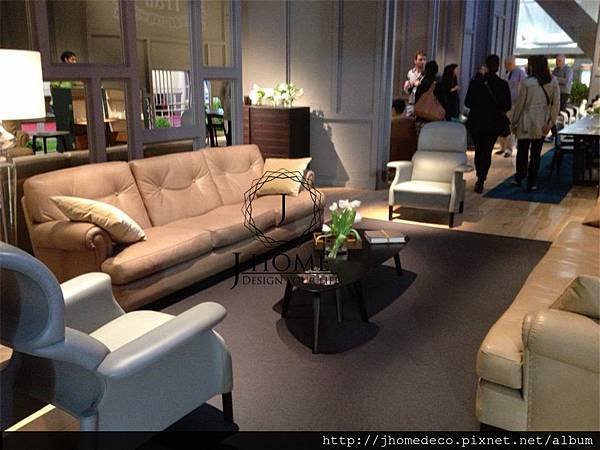 poltronafrau-2013米蘭展 (5).jpg