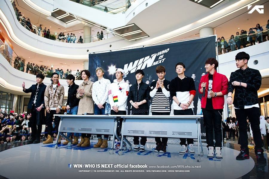 High Touch Evemt 1st Fan Meeting-03.jpg