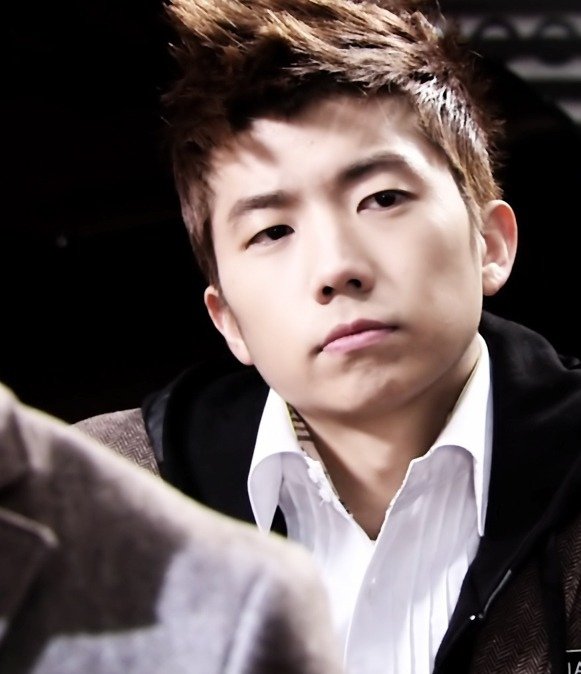 25974-Wooyoung_12.jpg