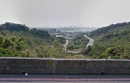 陽光男孩「小秋名山」喝茫尿尿摔死