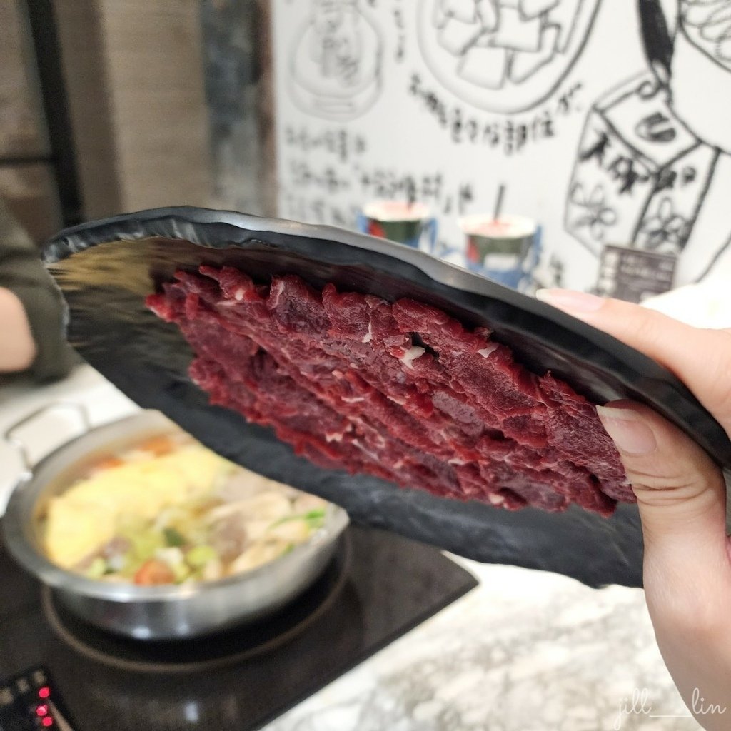 【台南 仁德區】阿裕牛肉涮涮鍋 擁有超大停車場、佔地超大的溫