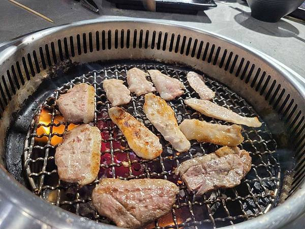 【桃園市】【吃到飽】吃肉肉 CHIH ROU ROU 燒肉専