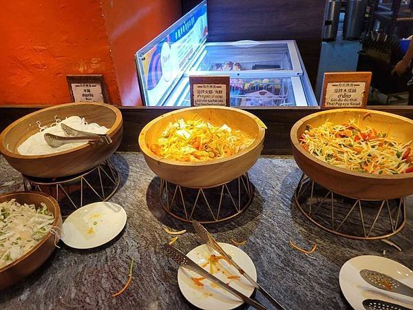 【桃園市中壢區】【火烤吃到飽】大象泰式美食館ช้างไทย 