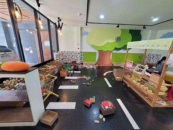 ※宜蘭縣礁溪鄉※ 慢慢窩溫泉旅宿 親子飯店 遊戲室 溜滑梯親