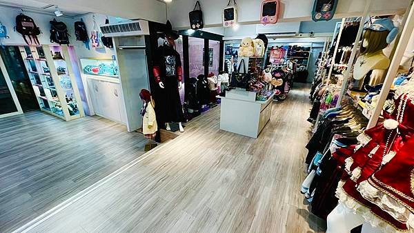 吉兒龐克台中店｜全台最潮的日系二次元蘿莉塔與龐克風格の聖地！