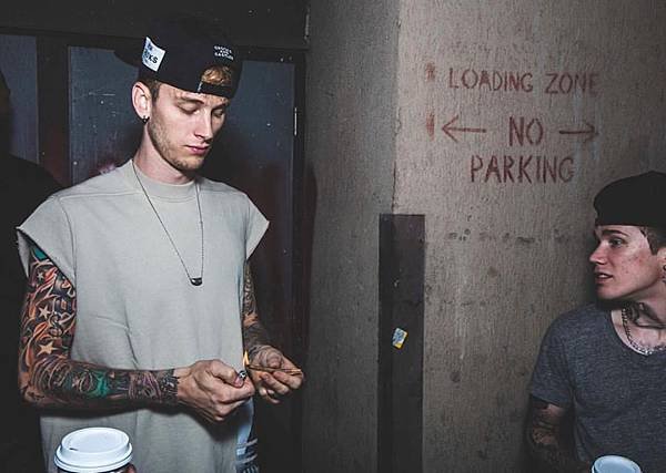 Machine Gun Kelly profile photo.jpg