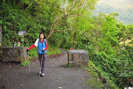 04-瓦拉米-登山口.JPG