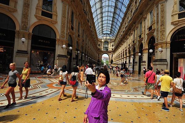 751-Milano-艾曼紐二世拱廊－_resize.JPG