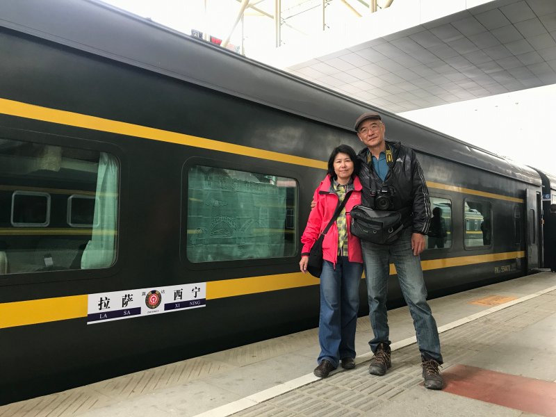 1557-拉薩火車站--_.JPG