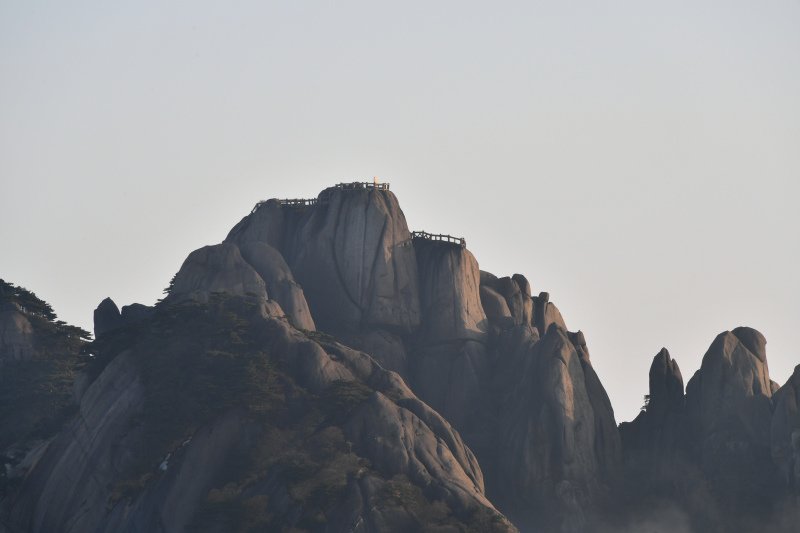 275-安徽-黃山-蓮花峰--_.JPG