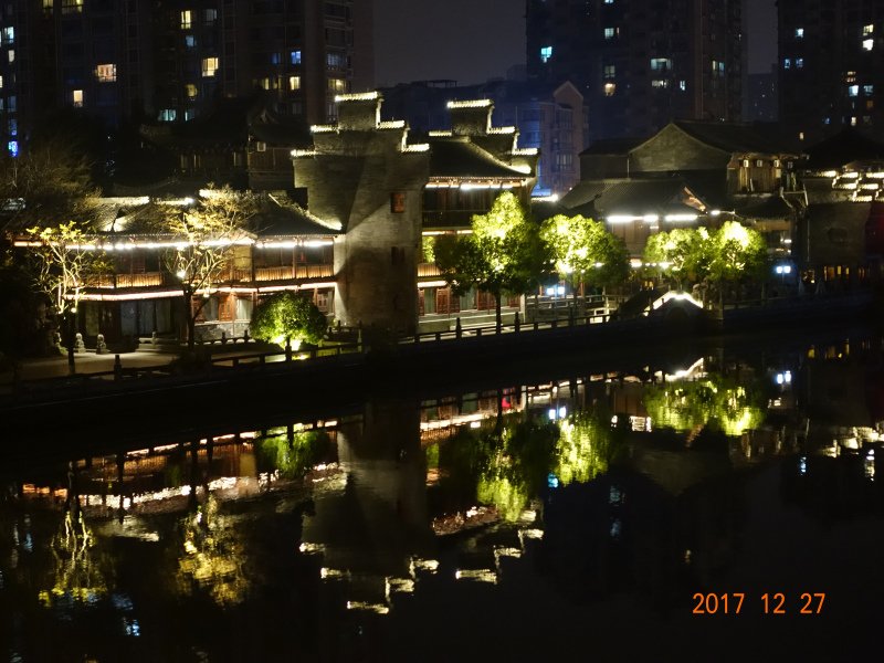 DSC00019-_.JPG