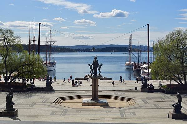 797-Oslo-市政廳-.JPG