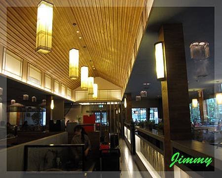 店內裝璜.jpg