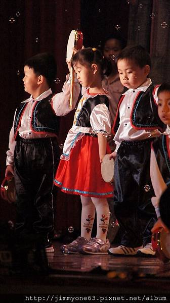 21輪到女兒表演1.jpg