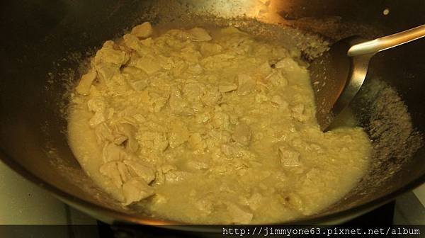 04雞肉煮熟放入豆腐拌勻.jpg