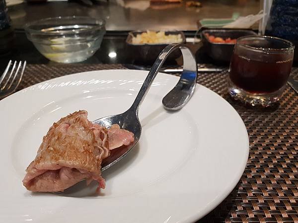 鵝肝牛肉卷.jpg