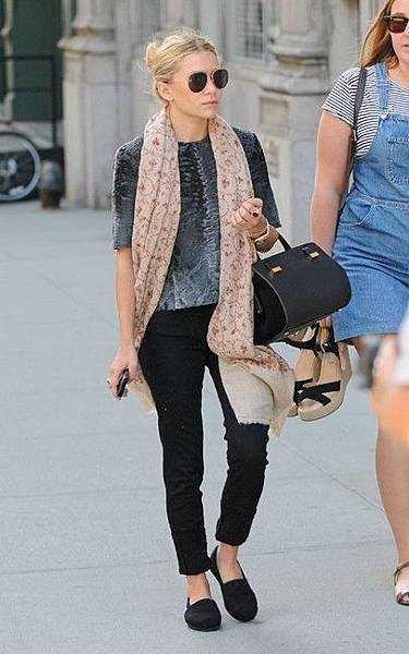 ashley-olsen-gallery