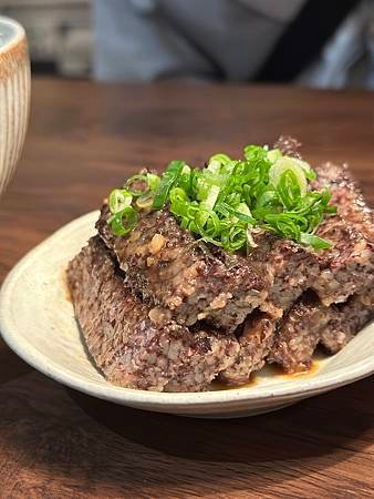 必吃！台中艸祭牛肉麵，隱藏版美味，宵夜饕客的首選！