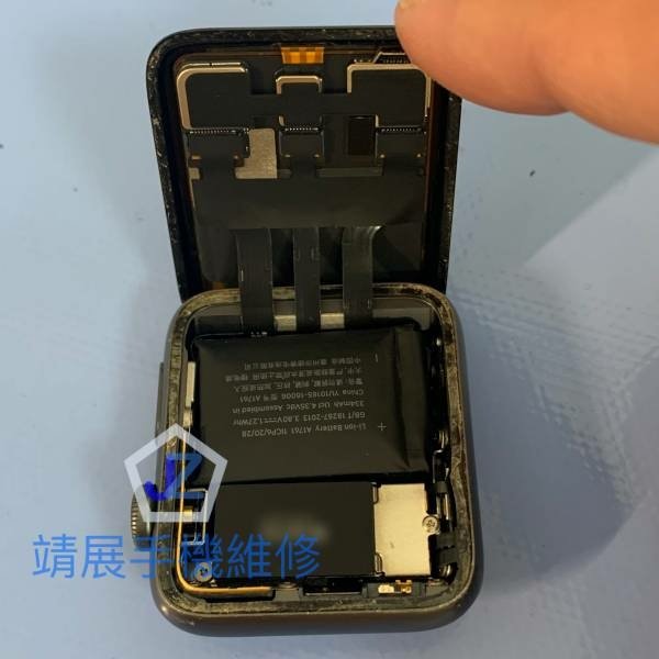Apple Watch S2 42mm 電池膨漲.jpg