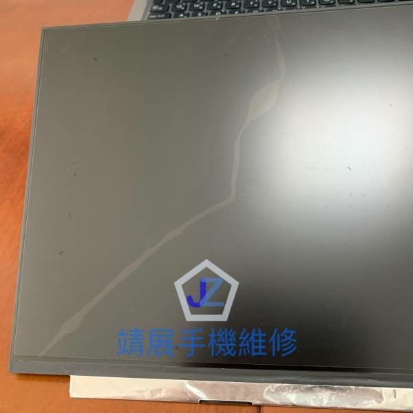 ASUS Notebook M515UA 液晶螢幕破裂.jpg
