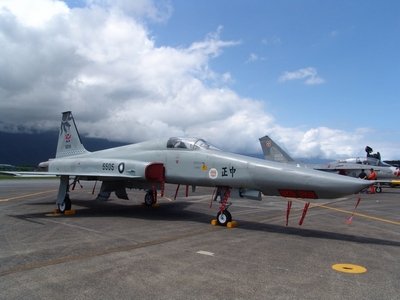 F-5F 中正號戰鬥教練機 Tiger 2