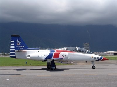 AT-3 自強號教練攻擊機 (AIDC)