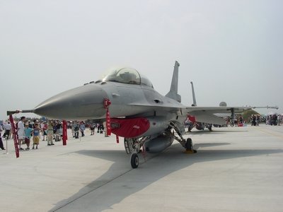 F-16 戰隼式戰鬥機 Fighting Falcon