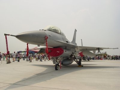 F-16 戰隼式戰鬥機 Fighting Falcon