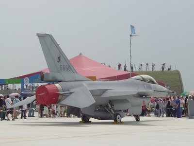 F-16 戰隼式戰鬥機 Fighting Falcon