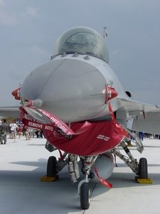 F-16 戰隼式戰鬥機 Fighting Falcon