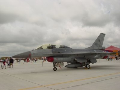 F-16 戰隼式戰鬥機  Fighting Falcon