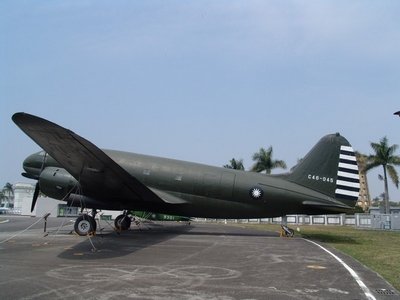 C-46 空中列車式運輸機