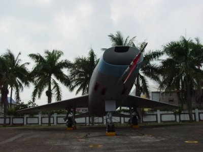 F-100A 超級軍刀式戰鬥轟炸機 Super Sabre