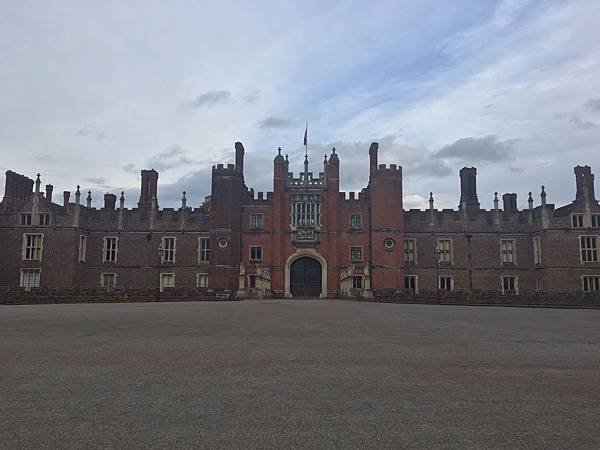 Hampton Court Palace