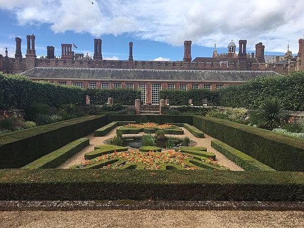 Hampton Court Palace