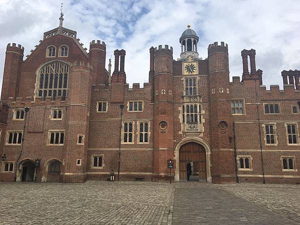 Hampton Court Palace