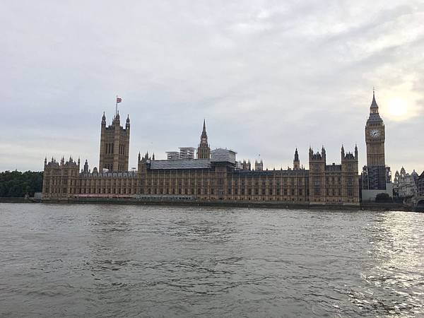 Houses of Parliament+Big Ben