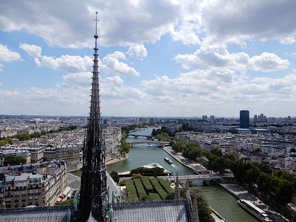 【法國%2F巴黎 Paris】Cathédrale Notre-Dame de Paris 巴黎聖母院