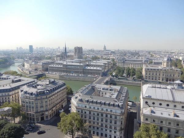 【法國%2F巴黎 Paris】Tour Saint-Jacques 聖雅克塔