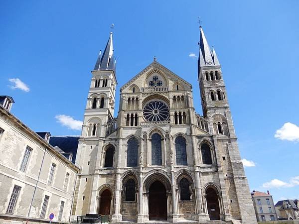 【法國%2F漢斯 Reims】Basilique Saint-Remi 聖雷米大教堂