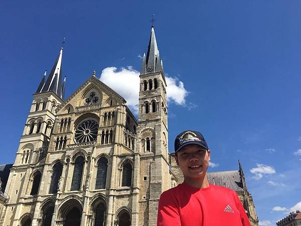 【法國%2F漢斯 Reims】Basilique Saint-Remi 聖雷米大教堂