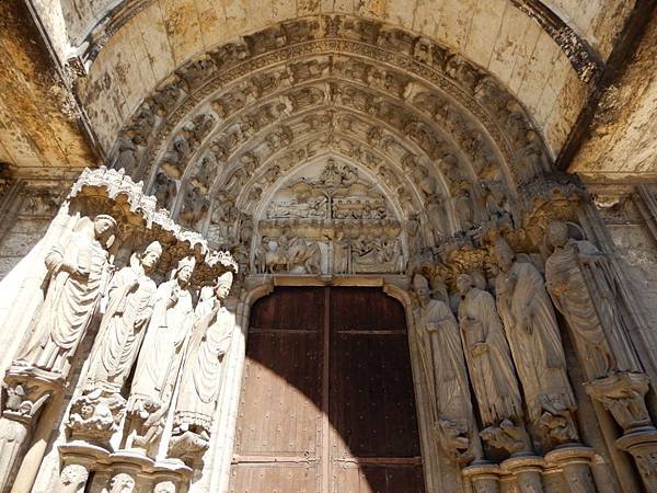 【法國%2F夏特 Chartres】Cathédrale Notre-Dame de Chartres 夏特大教堂