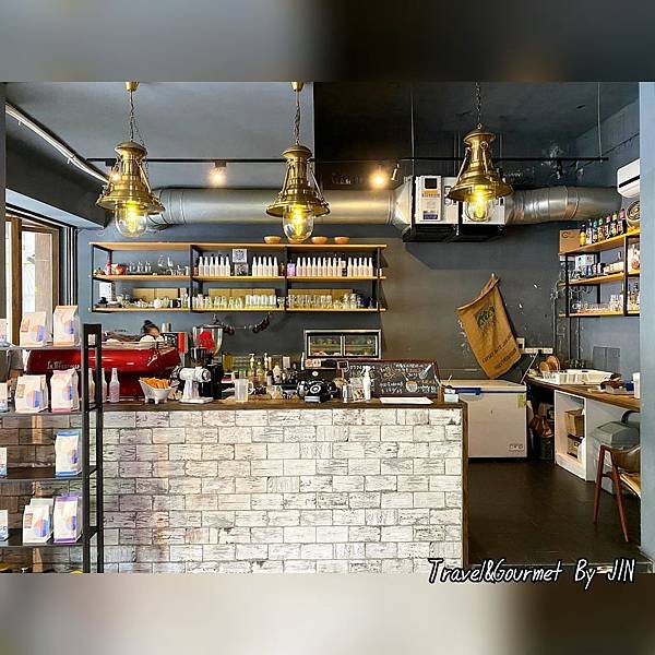 PhotoGrid_1587873473761.jpg