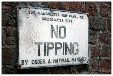 NO TIPPING