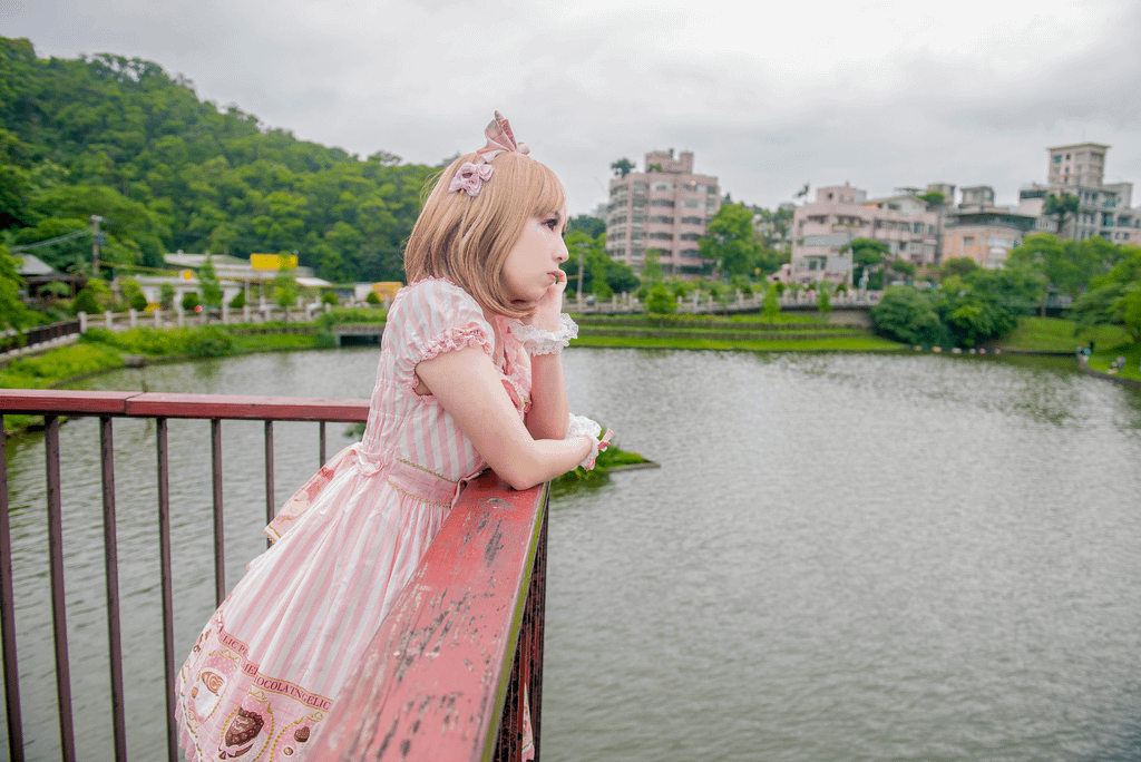 花見。湖畔野餐聚