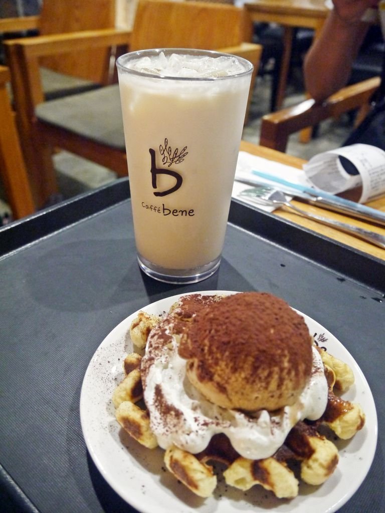 Caffe bene 台中大遠百店