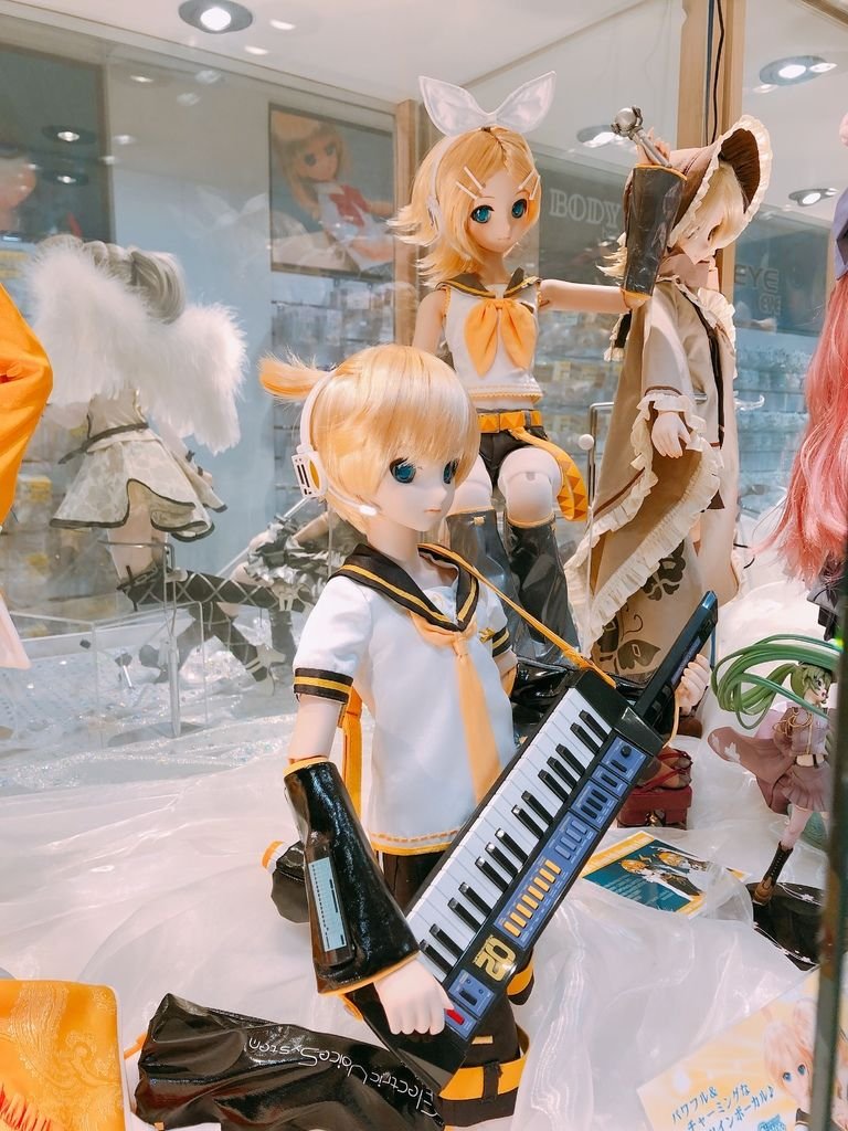 台中▴西屯區│Dolls天堂│Anitama-Volks f